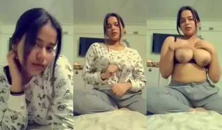 Desi MMS Of Gujarati Girl Strips To Show Her Boobs