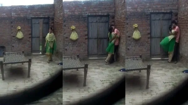 Desi Sex MMS of Young Village Lovers Caught