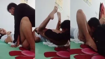 Sexy College Girl Enjoys Her Desi Pussy Licking