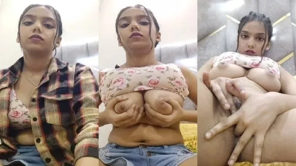 Sexy Girl Showed Her Boobs And Desi Fingering Her Pussy