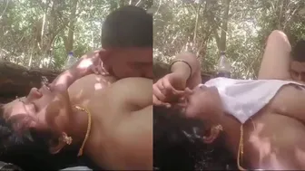 Xxx video hindi Desi mms xvideos Mallu village aunty boobs sucked & pussy licked by son friend