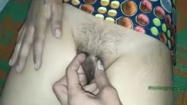 Desi sex maid's tight, hairy pussy